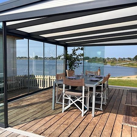 Luxe Chalet Direct Aan Het Water Met Strand Lith Eksteriør billede