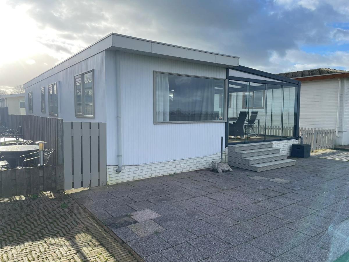 Luxe Chalet Direct Aan Het Water Met Strand Lith Eksteriør billede